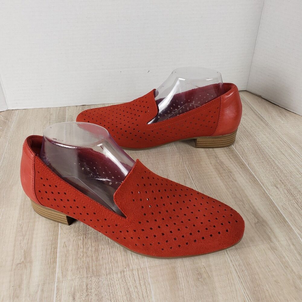 Clarks Women's Juliet Hayes Perf Loafer Red Suede Sz 9.5M - Picture 6 of 9